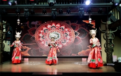 文化聚合力 黔企启新程——2026贵州杨氏企业新春联谊会隆重举行