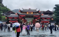 剑河仰阿莎温泉小镇欧秀苗城开启全域沉浸式剧本游